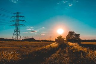 Kolik byste měli platit za topení a elektřinu, aby to nebylo hodně? Nad tuhle částku už byste to měli začít řešit